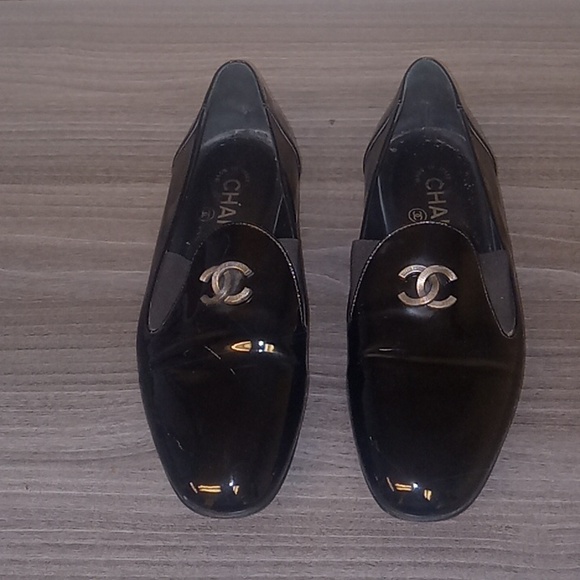 Chanel black patent leather slip on shoes in size 36.5 - Picture 4 of 7
